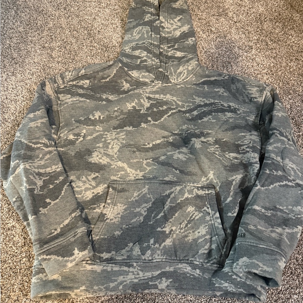 Hollister Gray Camouflage Men's Sweater